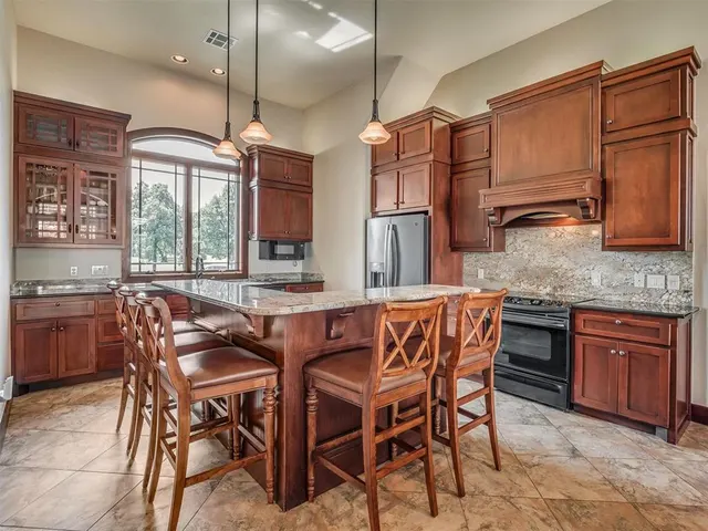 Photo 5 — 5950 Cox Canyon Drive, Guthrie, OK 73044