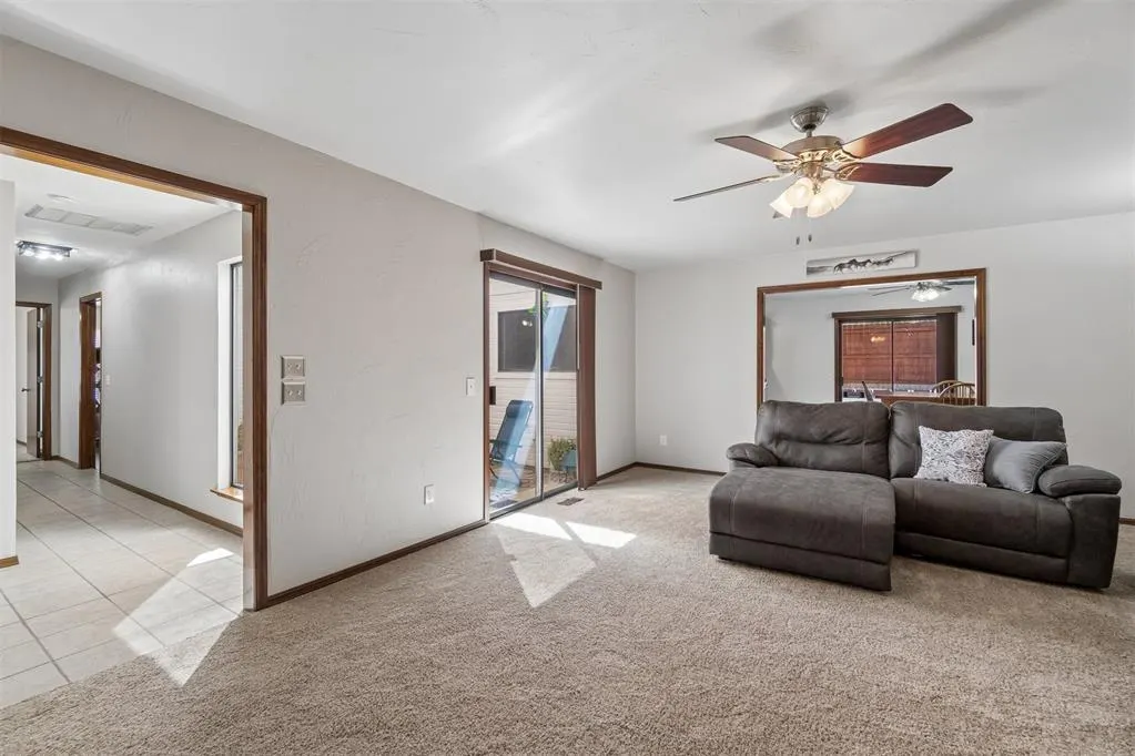 Photo 7 — 729 Westridge Drive, Yukon, OK 73099