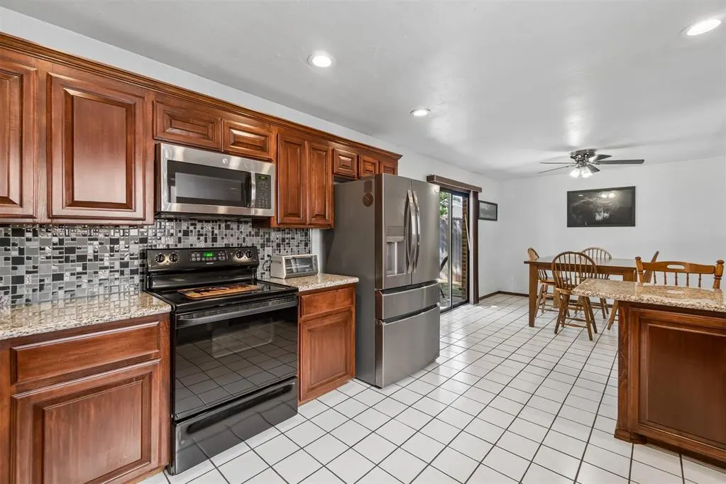 Photo 13 — 729 Westridge Drive, Yukon, OK 73099
