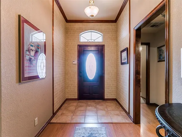 Photo 4 — 4120 Pine Hill Road, Norman, OK 73072