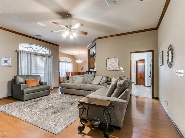 Photo 6 — 4120 Pine Hill Road, Norman, OK 73072