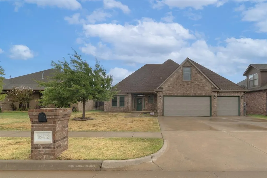 Front exterior — 16412 Old Oak Drive, Edmond, OK 73013