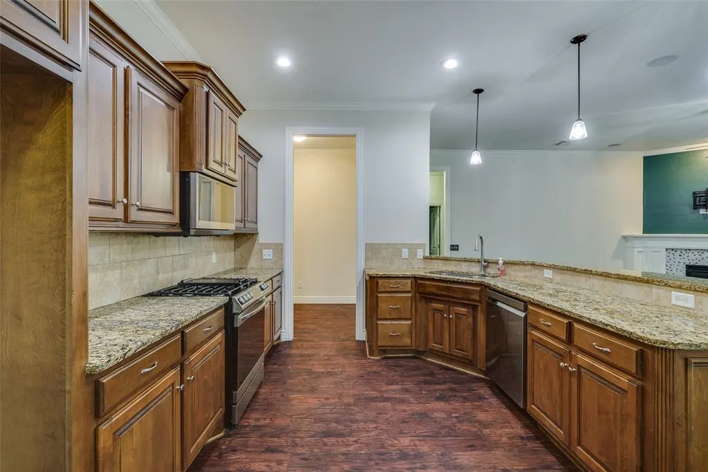 Photo 13 — 16412 Old Oak Drive, Edmond, OK 73013
