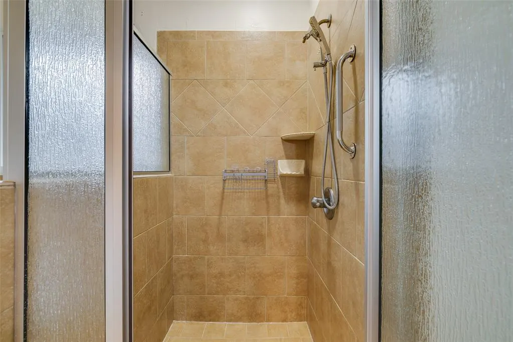 Photo 25 — 16412 Old Oak Drive, Edmond, OK 73013