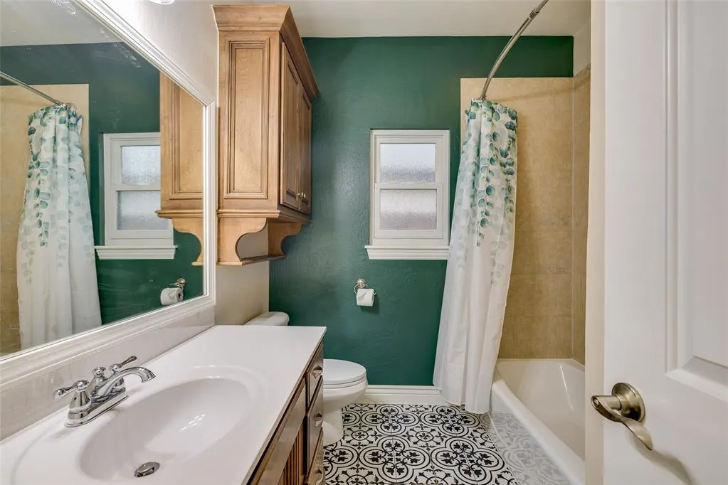 Photo 36 — 16412 Old Oak Drive, Edmond, OK 73013