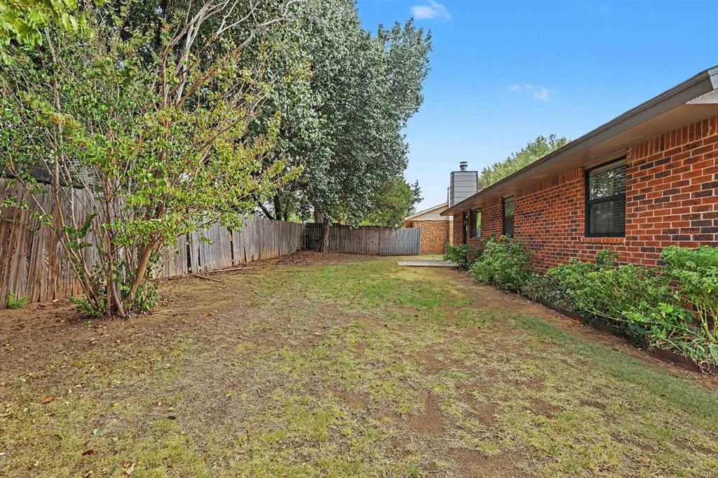 Photo 24 — 521 Cherryvale Road, Edmond, OK 73003