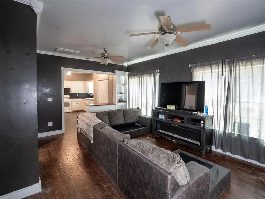 Photo 11 — 18755 Ferdondo Drive, Earlsboro, OK 74840
