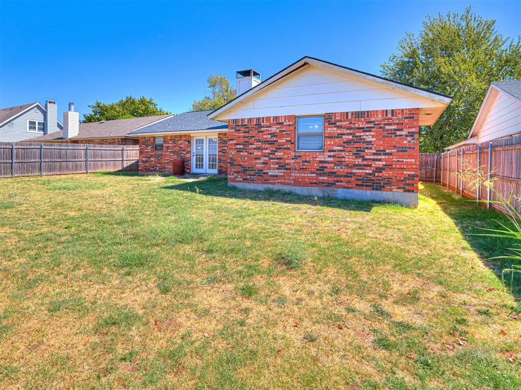 Photo 27 — 601 Crown Drive, Yukon, OK 73099