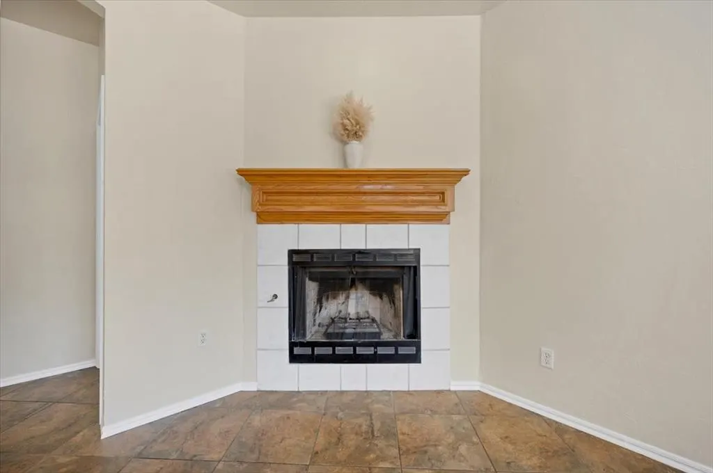 Photo 8 — 808 W Vickery Avenue, Yukon, OK 73099