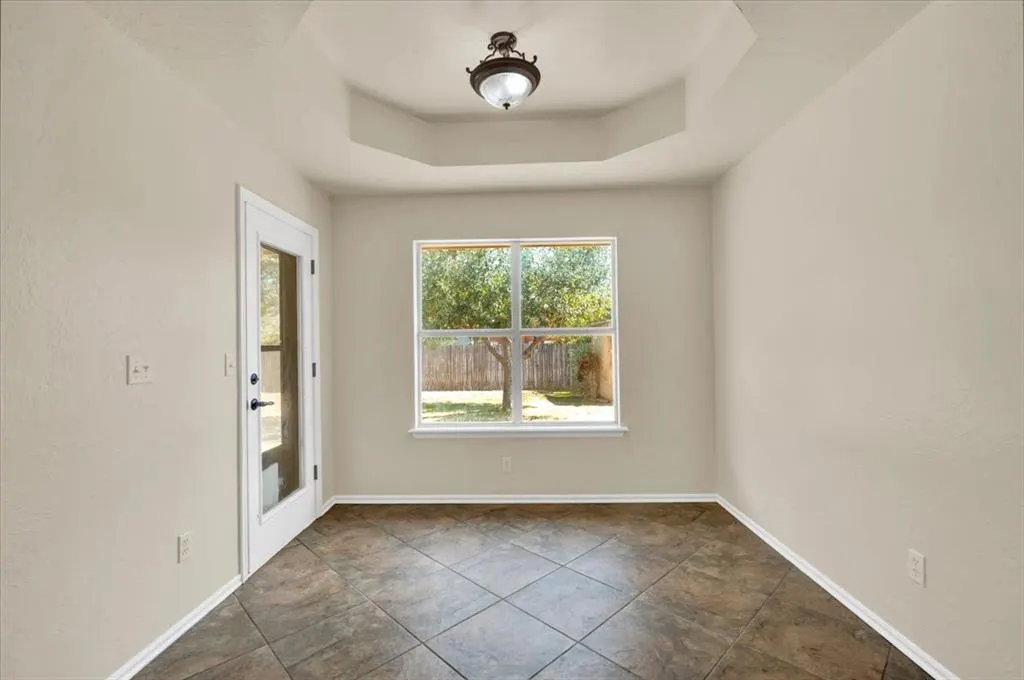 Photo 13 — 808 W Vickery Avenue, Yukon, OK 73099