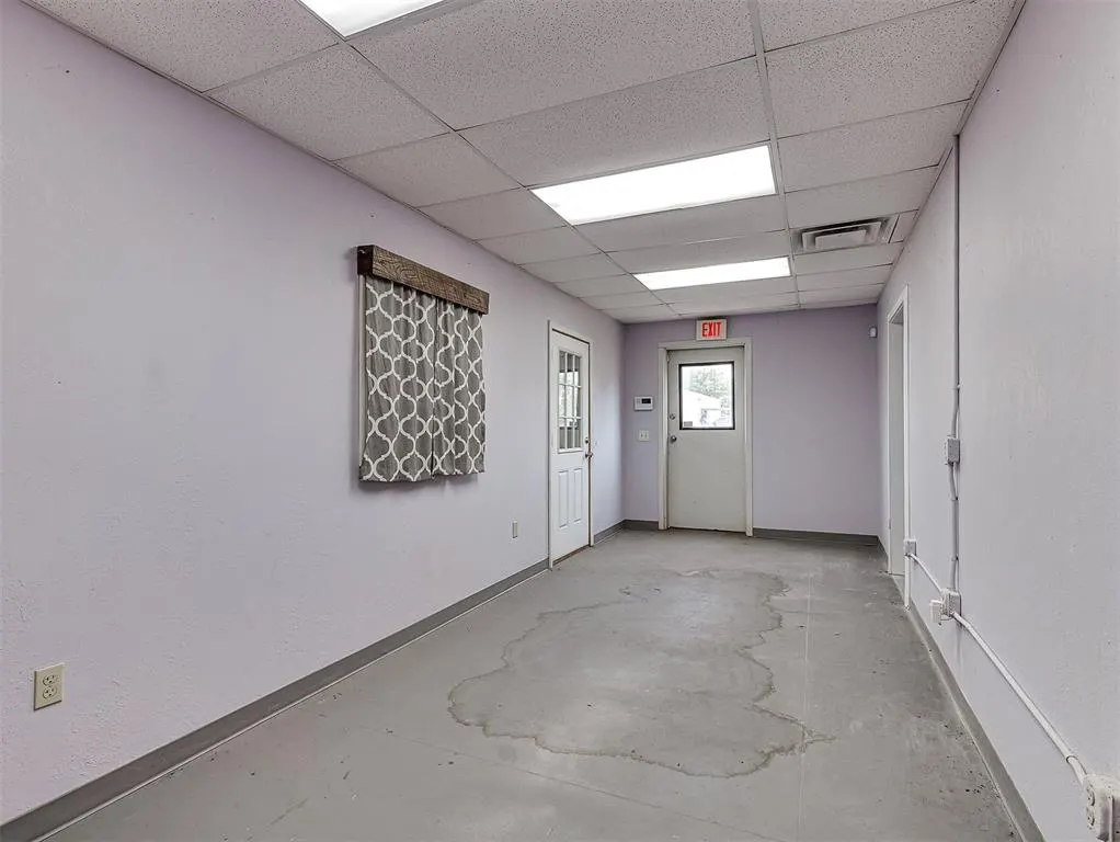Photo 9 — 220 N Crawford Avenue, Norman, OK 73069
