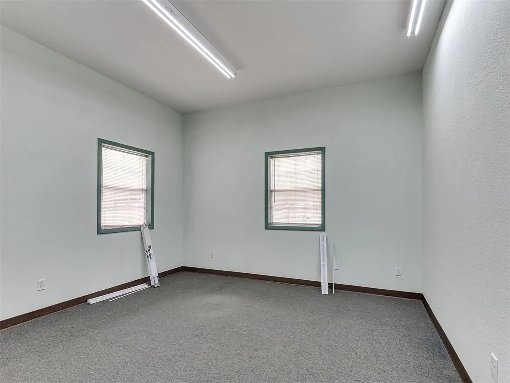 Photo 26 — 220 N Crawford Avenue, Norman, OK 73069