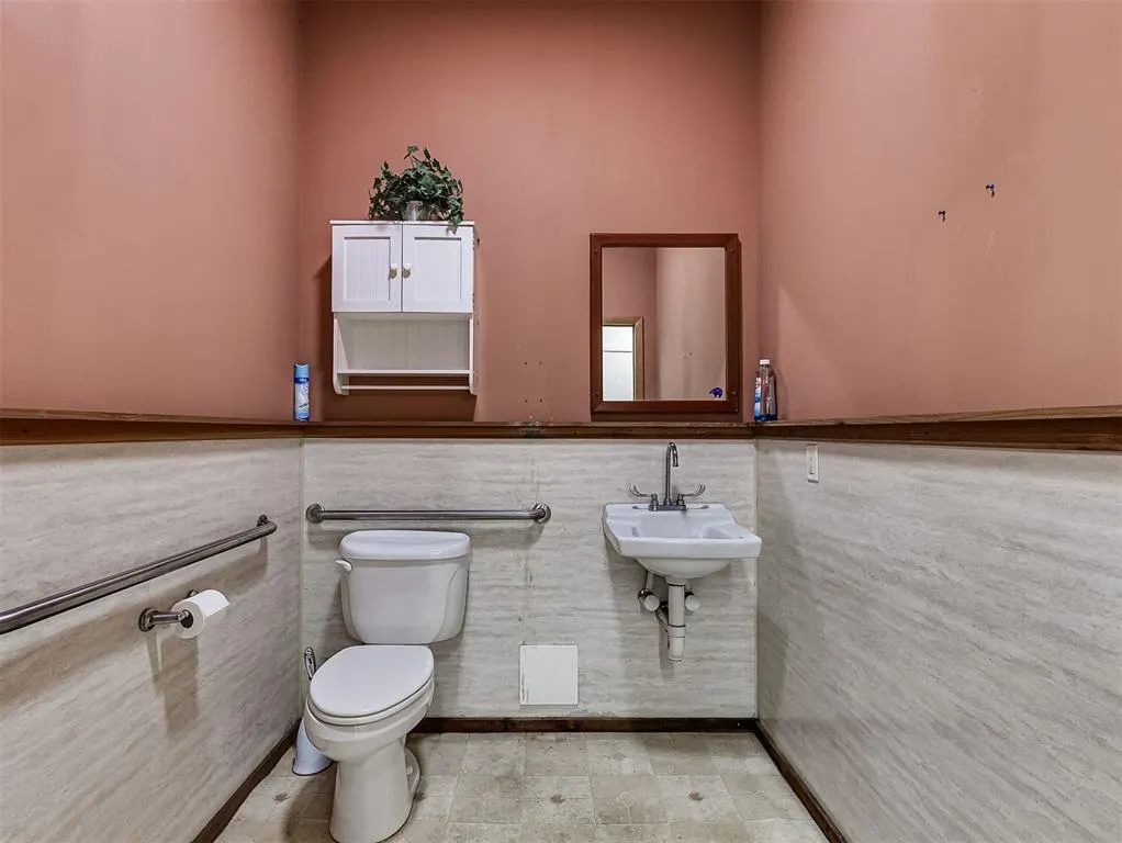 Photo 33 — 220 N Crawford Avenue, Norman, OK 73069