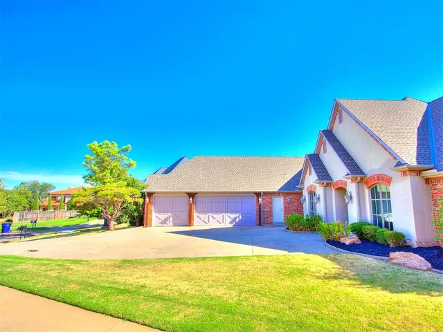 Photo 3 — 17200 Osprey Circle, Edmond, OK 73012