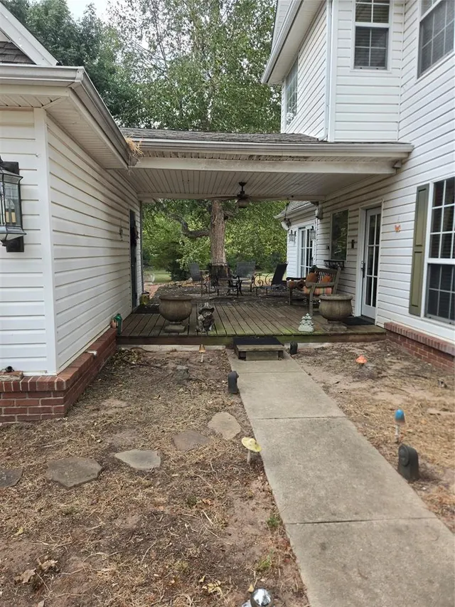 Photo 4 — 1300 Rolling Hills Drive, Harrah, OK 73045