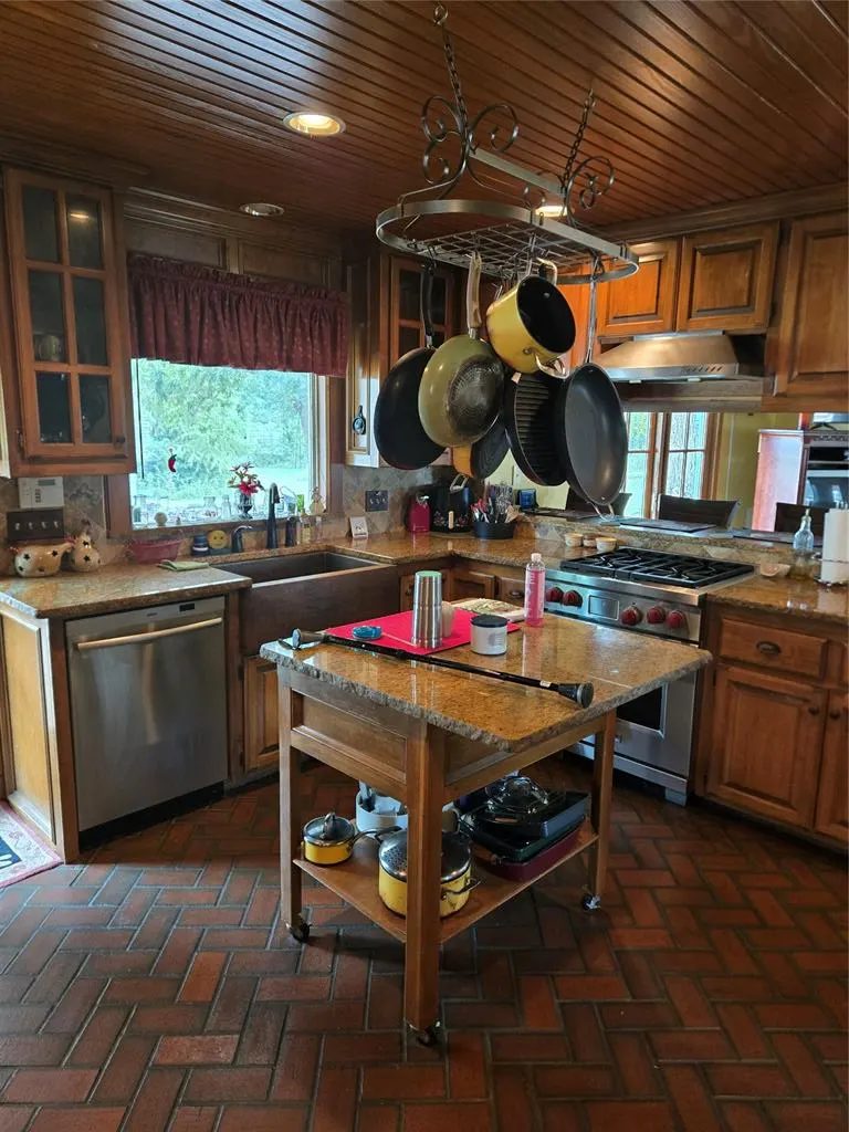 Photo 12 — 1300 Rolling Hills Drive, Harrah, OK 73045