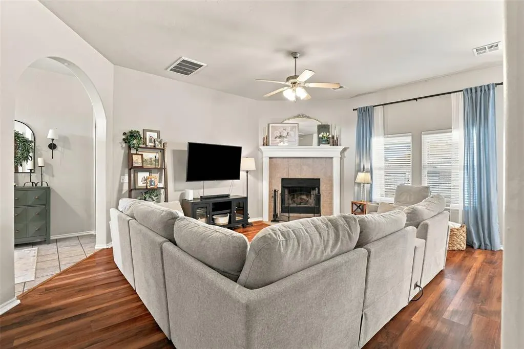 Photo 9 — 745 Dana Drive, Yukon, OK 73099