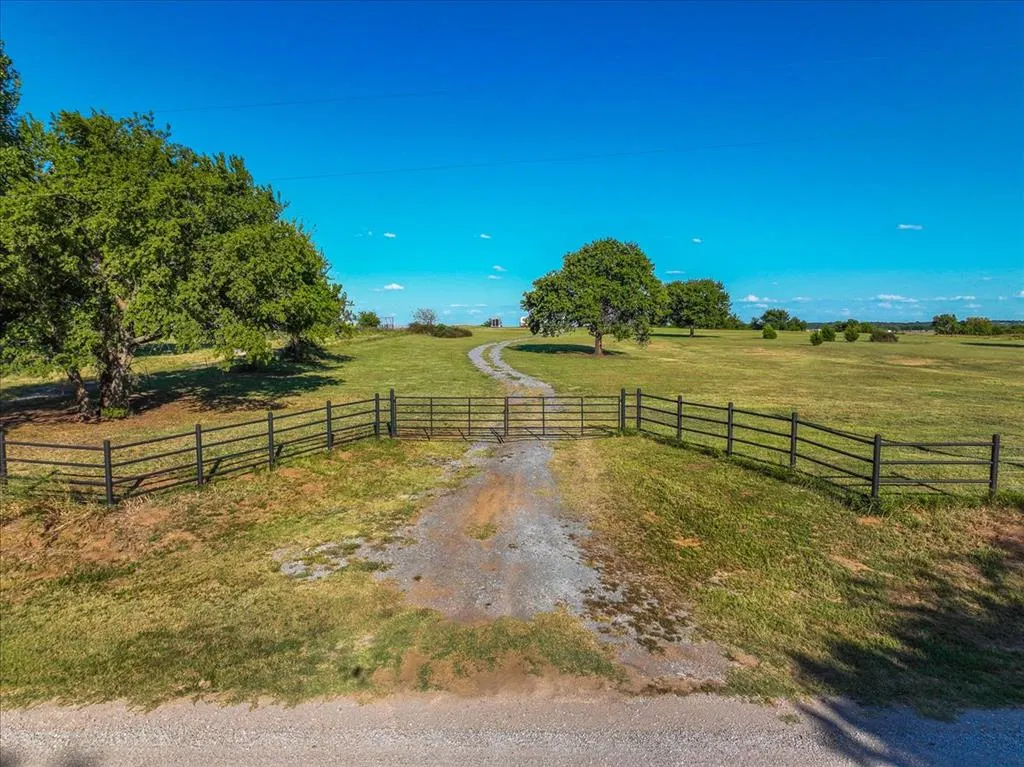 Photo 34 — 12460 NW Camp Arbuckle Avenue, Byars, OK 74831