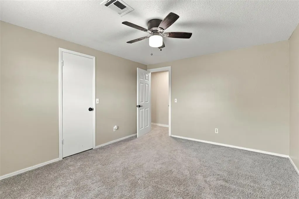 Photo 35 — 5801 NW 70th Street, Warr Acres, OK 73132