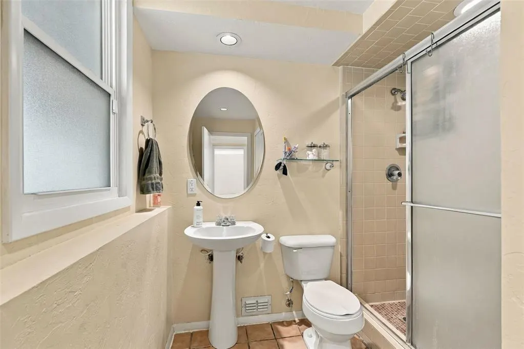 Photo 34 — 24 Oakwood Drive, Oklahoma City, OK 73121