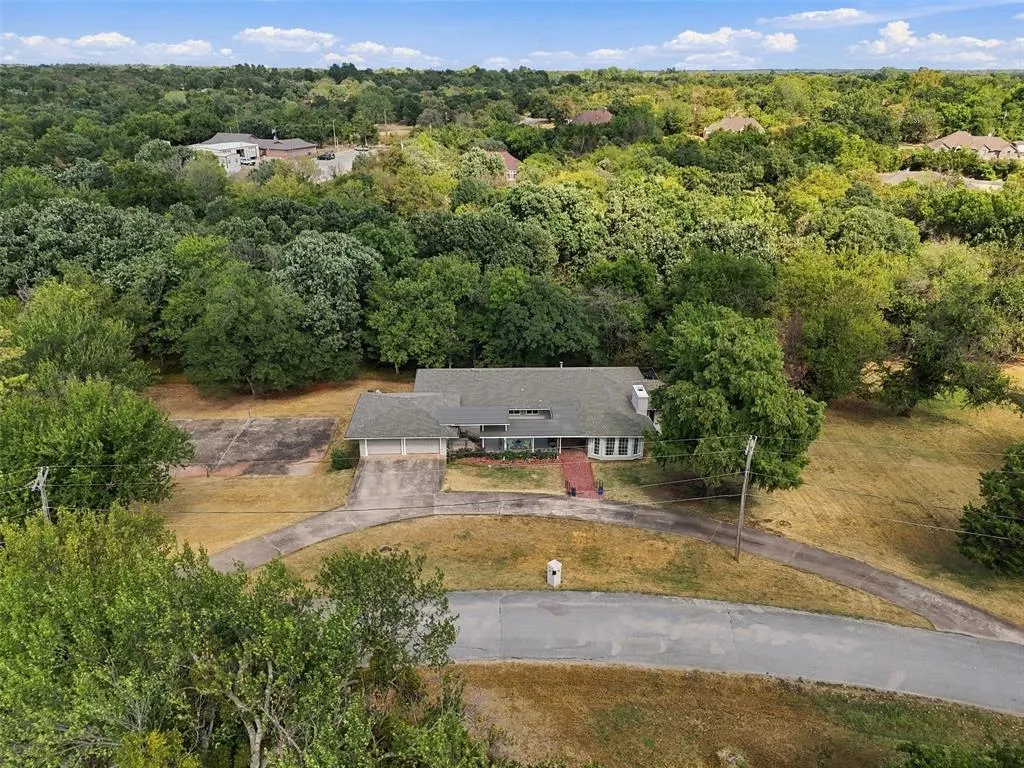 Photo 42 — 24 Oakwood Drive, Oklahoma City, OK 73121