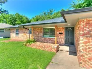 Photo 2 — 1620 Chautauqua Avenue, Norman, OK 73072