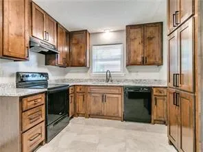 Photo 10 — 1620 Chautauqua Avenue, Norman, OK 73072
