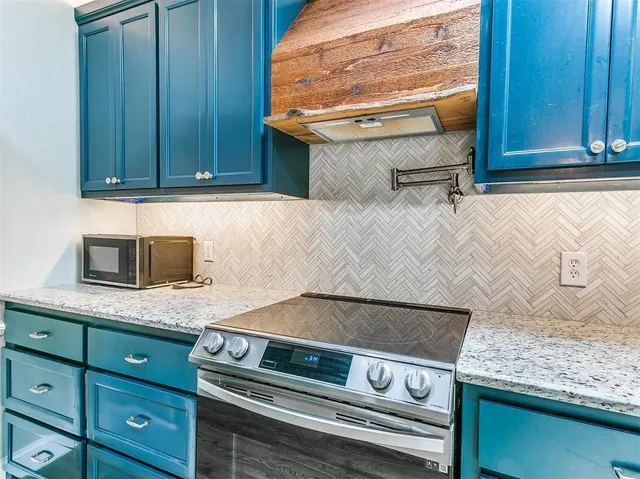 Photo 7 — 713 Night Hawk Drive, Norman, OK 73072