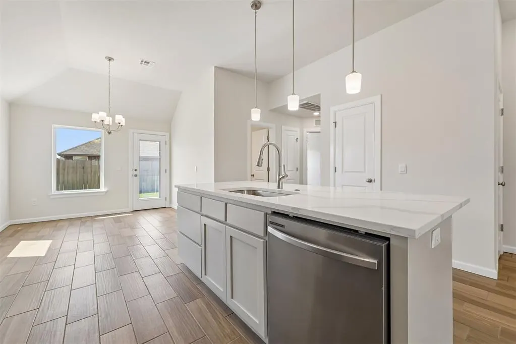 Photo 10 — 1104 SW 139th Terrace, Oklahoma City, OK 73170