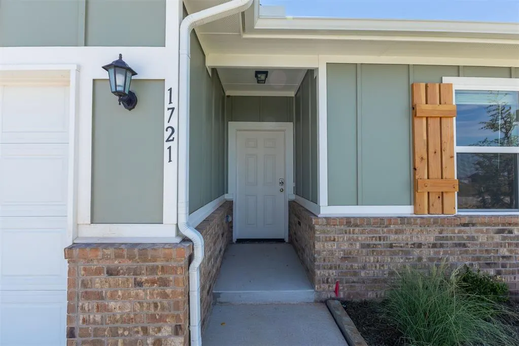 Photo 37 — 1721 Elm Circle, Tuttle, OK 73089