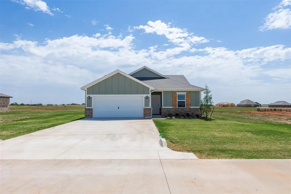 Photo 39 — 1721 Elm Circle, Tuttle, OK 73089