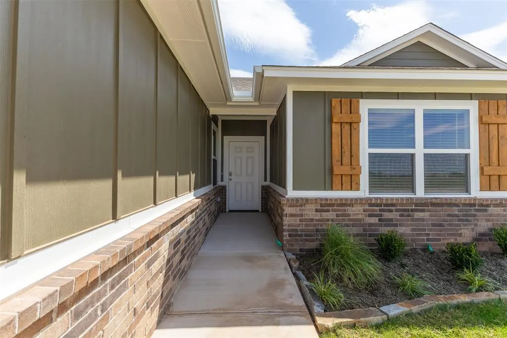 Photo 39 — 1725 Elm Circle, Tuttle, OK 73089