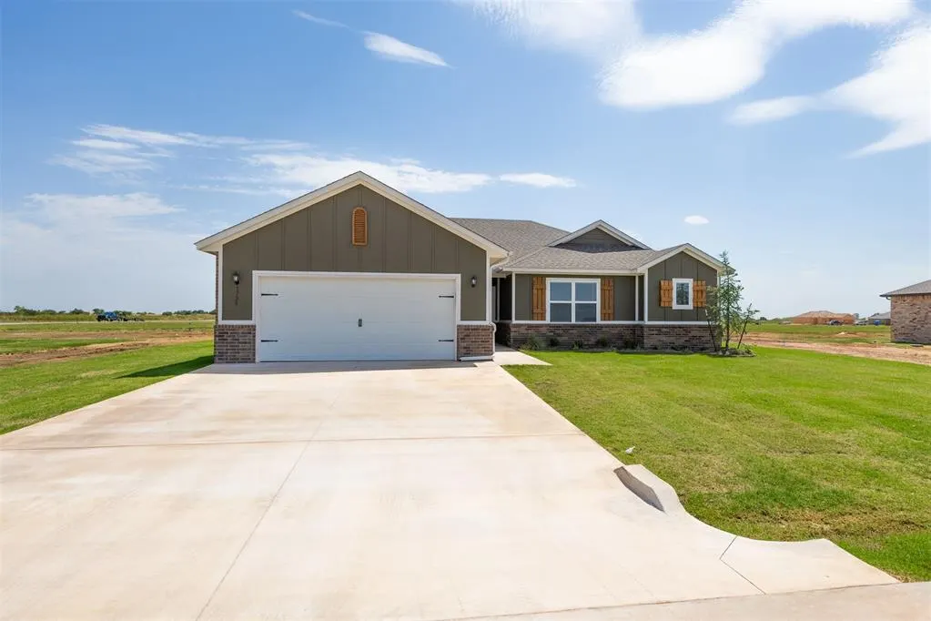 Photo 40 — 1725 Elm Circle, Tuttle, OK 73089