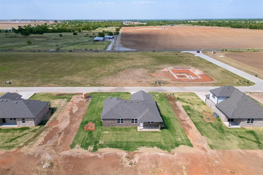 Photo 46 — 1725 Elm Circle, Tuttle, OK 73089