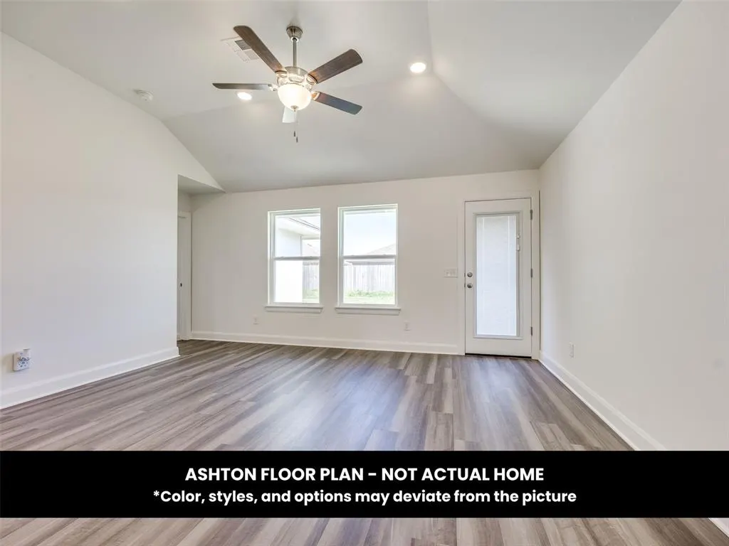 Photo 5 — 9116 Sweetwater Boulevard, Oklahoma City, OK 73160