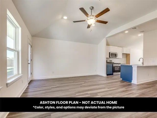 Photo 7 — 9116 Sweetwater Boulevard, Oklahoma City, OK 73160