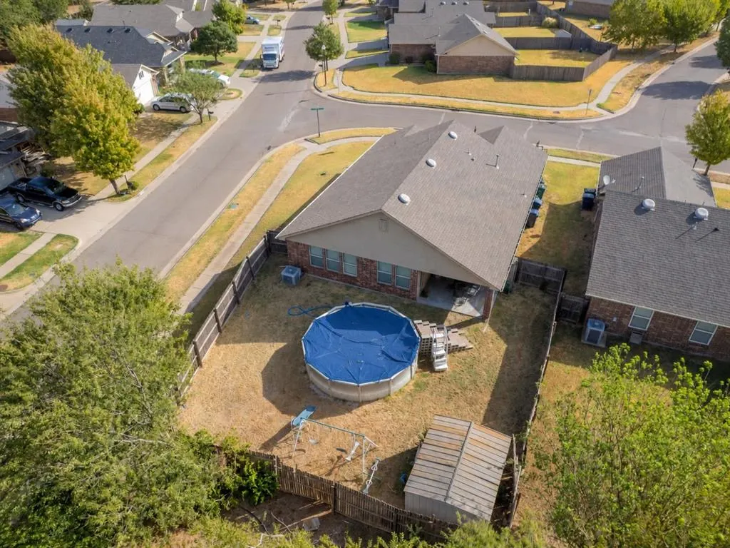 Photo 16 — 2501 Fawn Lily Road, Oklahoma City, OK 73128