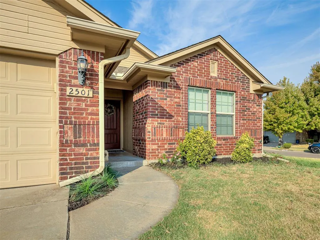 Photo 2 — 2501 Fawn Lily Road, Oklahoma City, OK 73128