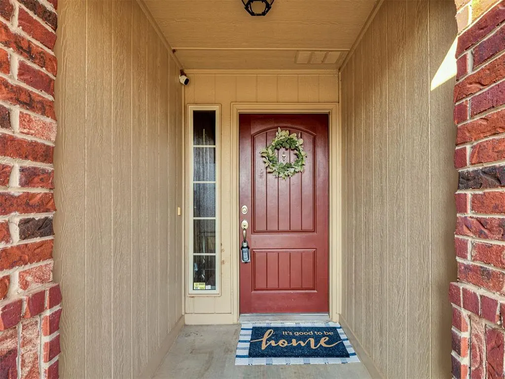 Photo 3 — 2501 Fawn Lily Road, Oklahoma City, OK 73128