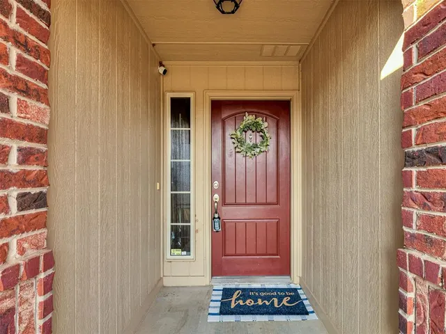 Photo 3 — 2501 Fawn Lily Road, Oklahoma City, OK 73128