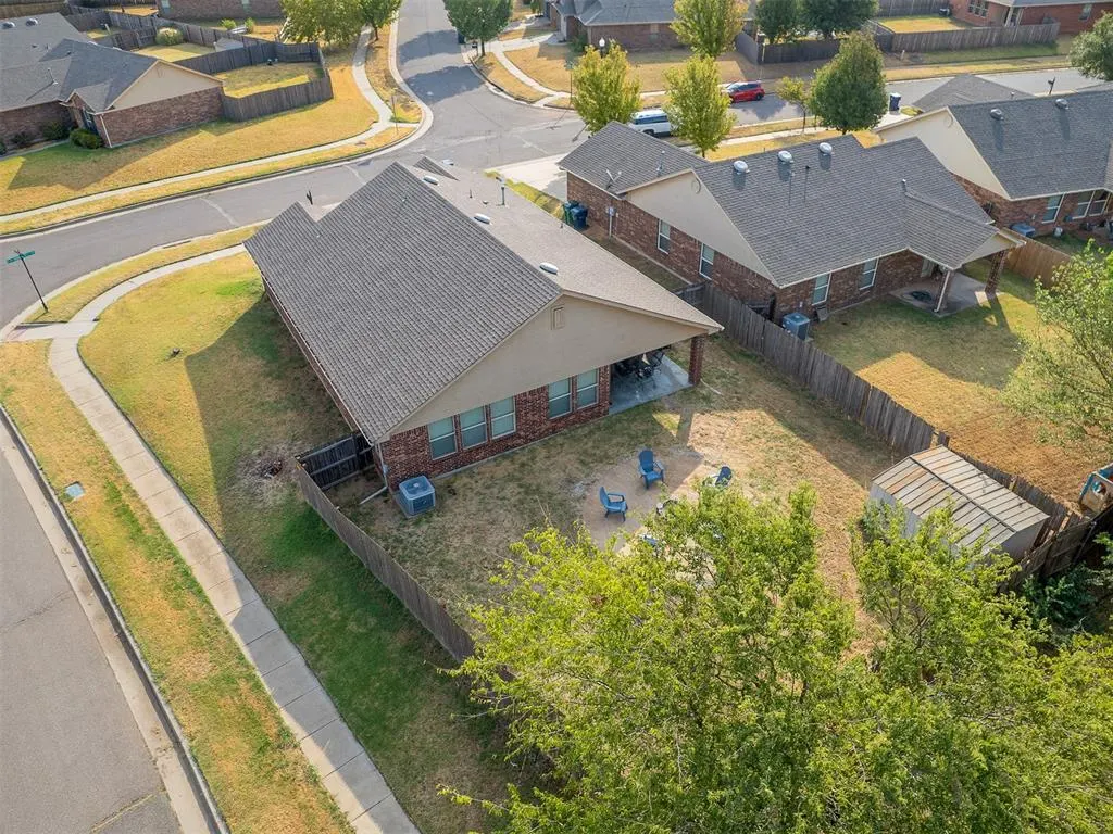 Photo 23 — 2501 Fawn Lily Road, Oklahoma City, OK 73128