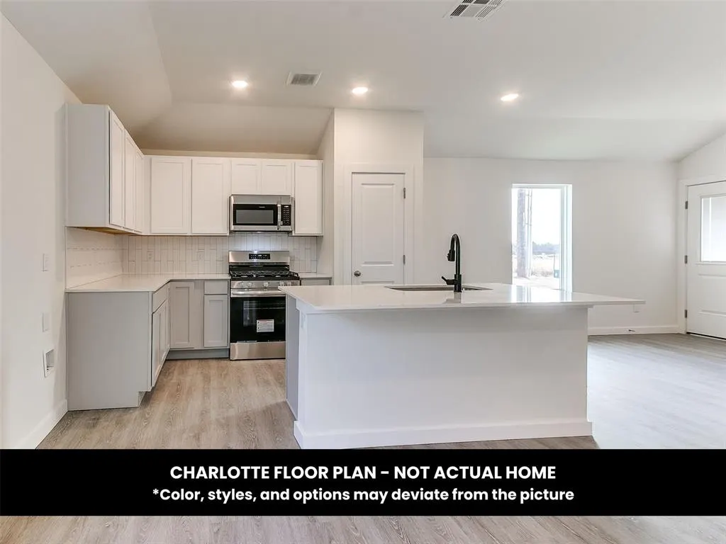 Photo 10 — 9113 Sweetwater Boulevard, Oklahoma City, OK 73160
