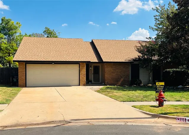 Photo 2 — 1201 SW 107th Street, Oklahoma City, OK 73170