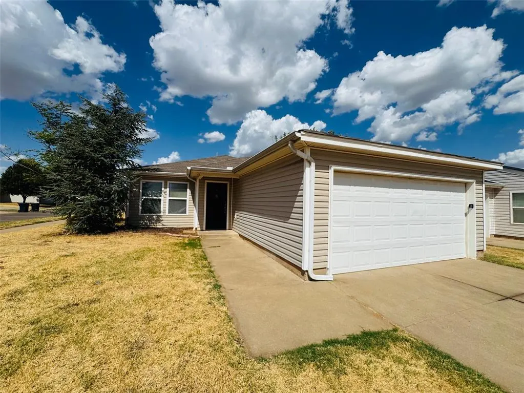 Photo 3 — 1829 NW 146th Street, Edmond, OK 73013