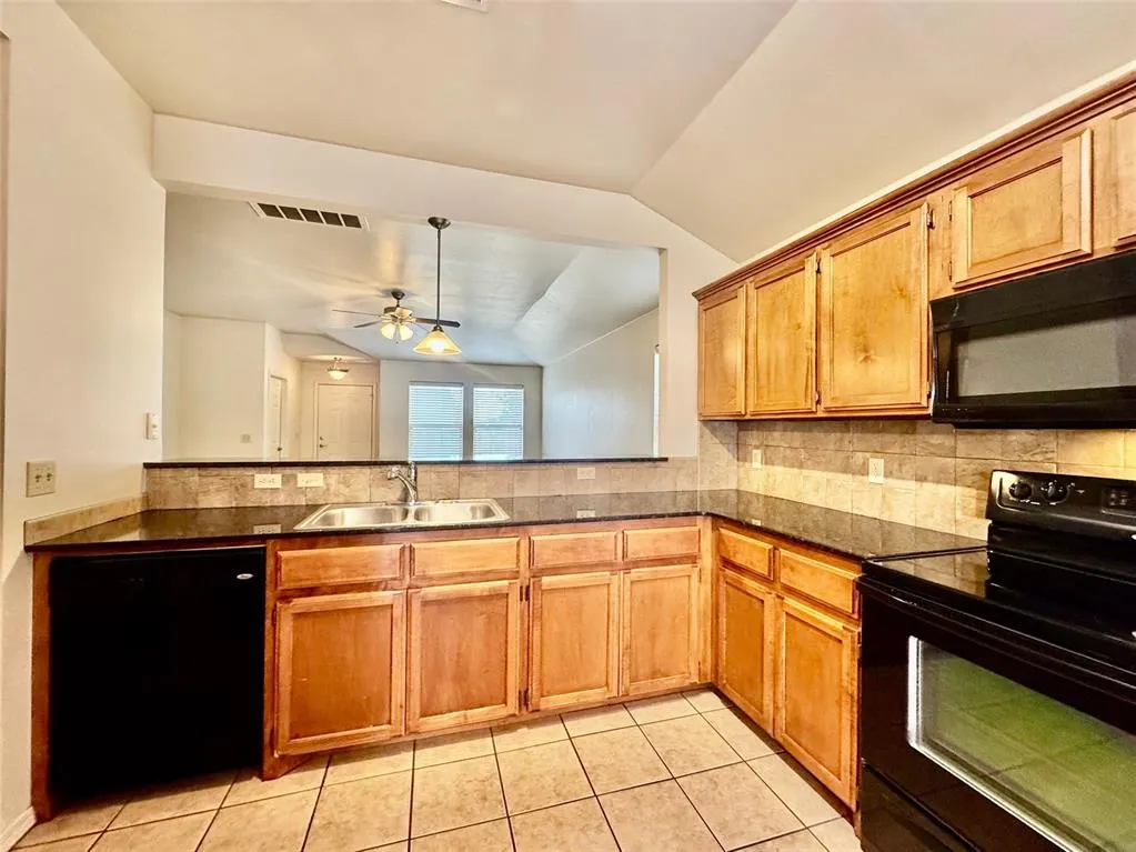 Photo 14 — 1829 NW 146th Street, Edmond, OK 73013