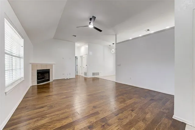 Photo 5 — 11400 Glade Avenue, Oklahoma City, OK 73162