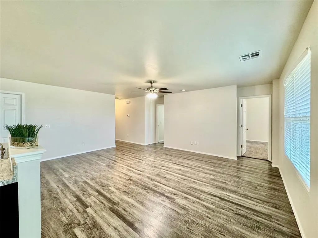 Photo 9 — 4121 Umbria Road, Oklahoma City, OK 73179
