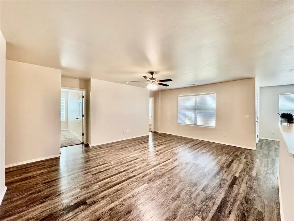 Photo 11 — 4121 Umbria Road, Oklahoma City, OK 73179