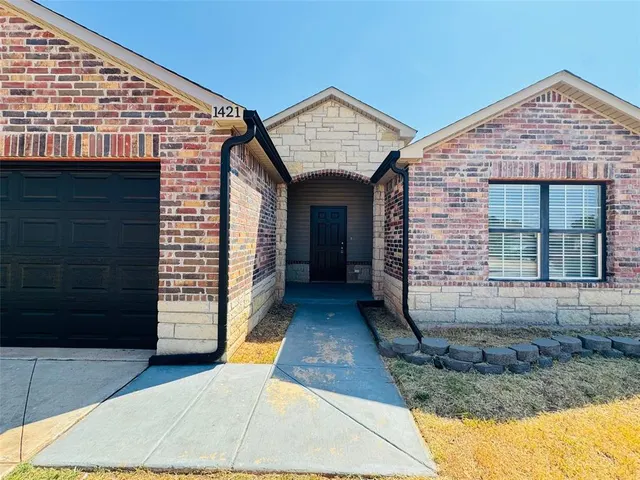 Photo 2 — 1421 Gypsum Place, Noble, OK 73068