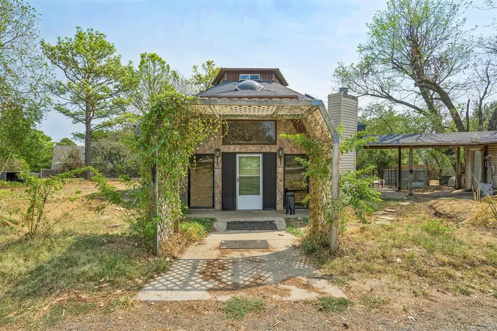 Photo 3 — 201 Skyridge Trail, Noble, OK 73068